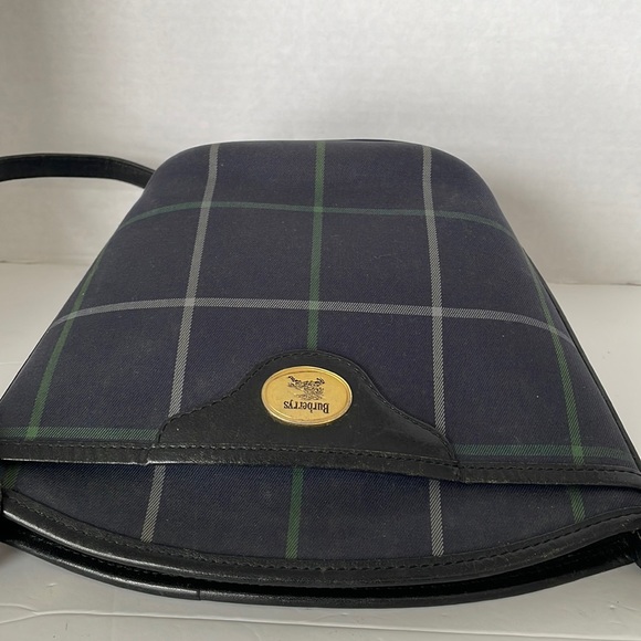 Authentic Burberry Check Crossbody/Shoulder Bag. - Picture 7 of 17